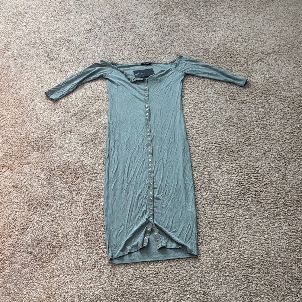 Fashion Nova Gray Off-Shoulder Long Sleeve Dress